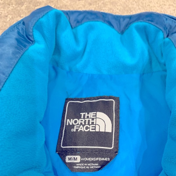 North Face Women’s 550 Puffer Vest - Picture 4 of 5